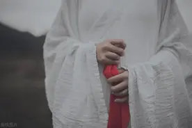 衣服左右襟之分不是乱来的，背后暗藏千年智慧，看完恍然大悟图片