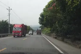 能走高速就绝不走国道，为什么会有人这样说，都是教训换来的经验图片