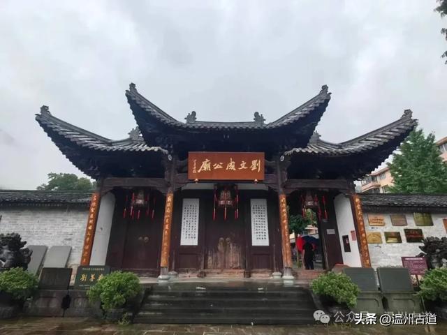 夏天你不能错过的浙南九寨沟！幽谷俊山，碧波荡漾，美得不像人间