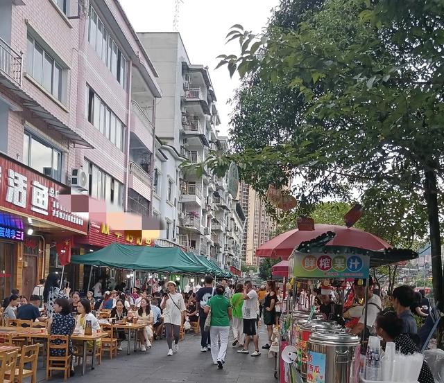 难忘宣恩的美食和夜景,还有白嫖了7小时停车场