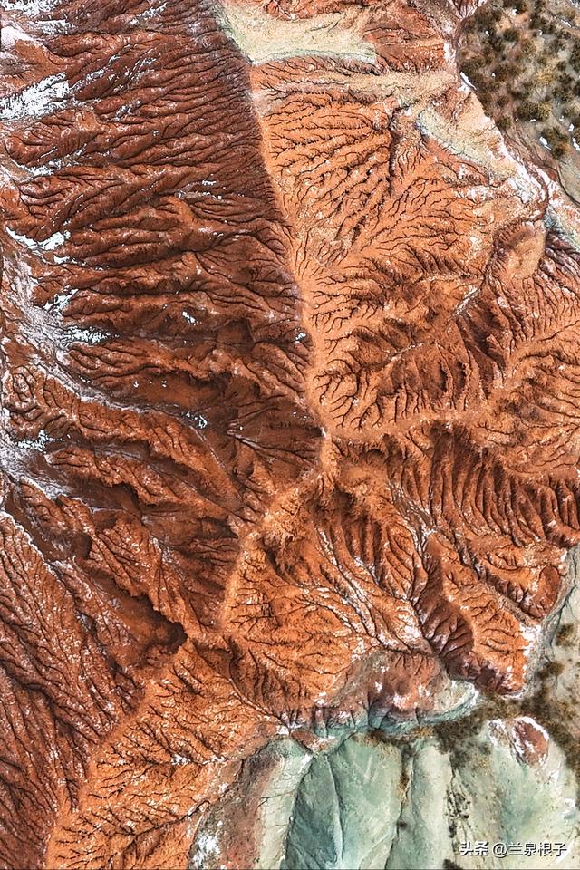 探秘隐藏在兰州红古大山深处凤凰大峡谷原生态丹霞秘境