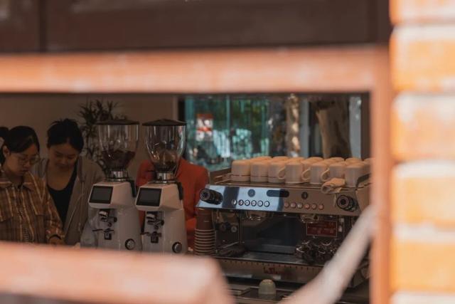 “红房子”，刷屏了！