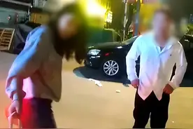 深夜的上海街头，情侣吵架内容被人听到！路人马上报警！图片