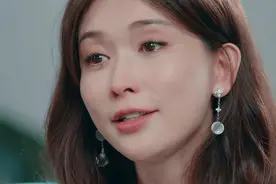 脖子前倾、走路扭捏，林志玲婚后严重日化，终究为她的选择买单了图片