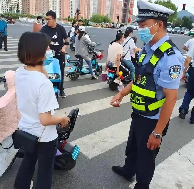 2026年1月1日起，这3类电动车将禁止上路，违规停放充电也会罚款