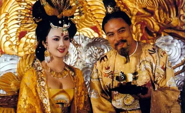 回国5天后安详离世！生前花20万美元盖学校，弥留之际包机回中国