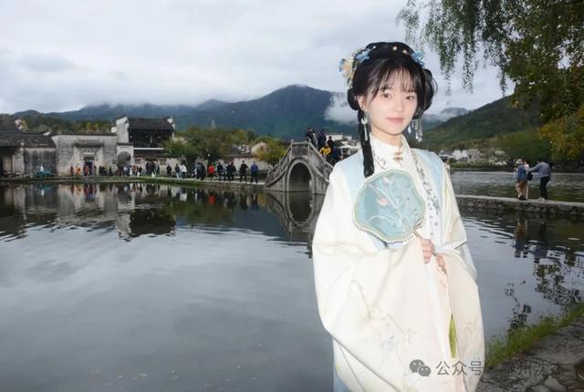 汉服旗袍美女秀宏村