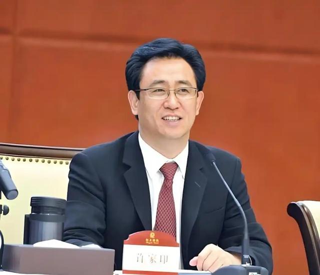 两年了，为何许家印迟迟不判刑？真相比你想象的更复杂！