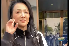 曹颖偶遇粉丝，生图状态和精修相差太大，自曝都是为了节目效果图片