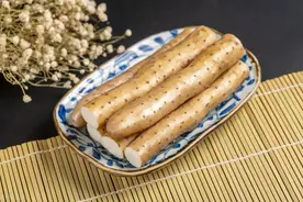 舌前凹陷肺气不足，舌根凹陷肾气不足图片