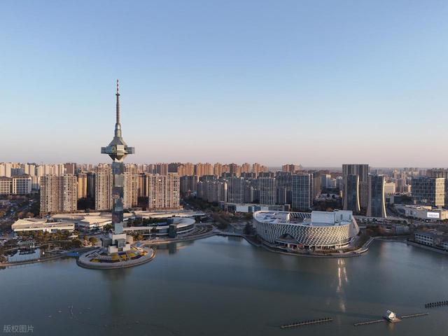 江苏又一座城市有望比肩苏州，油气储量全省第一，号称美食之都