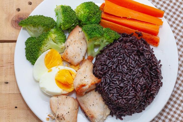 国内研究发现：不吃甜食和不喝饮料的人，血脂很快降低了，真的吗