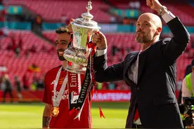 新主帅来了！曼联夺冠后仍换帅，11冠王将接手，滕哈格时代结束图片