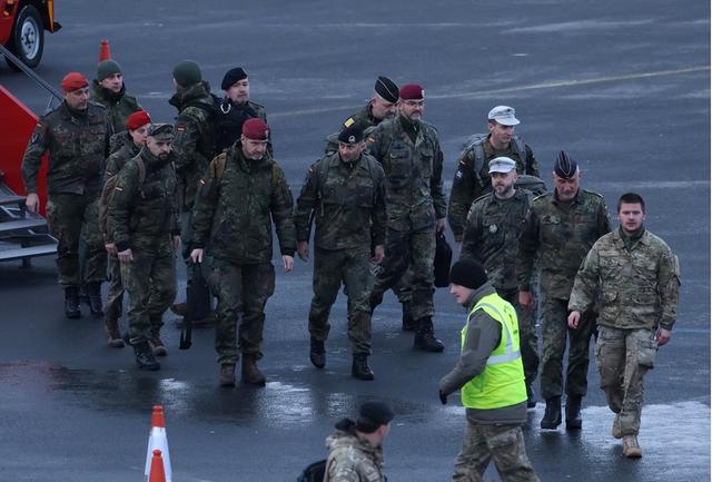 不到1天时间，格陵兰就被出卖了，特朗普刚要高兴	，就收到坏消息