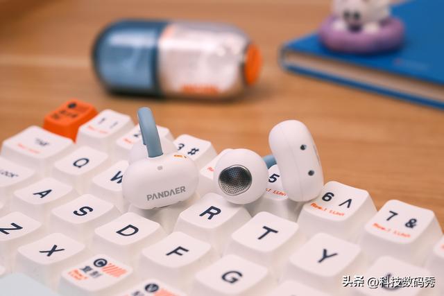 OWS耳机有多火？魅族PΛNDΛER x 水月雨 PILL Open Air耳夹耳机测评