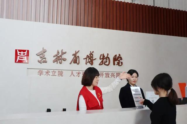 文物不语，但他们让历史有了心跳的温度