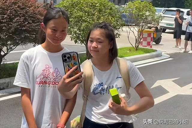 全红婵继发福危机后	，彻底做自己，暨南大学报道遭“肥胖	”再攻击