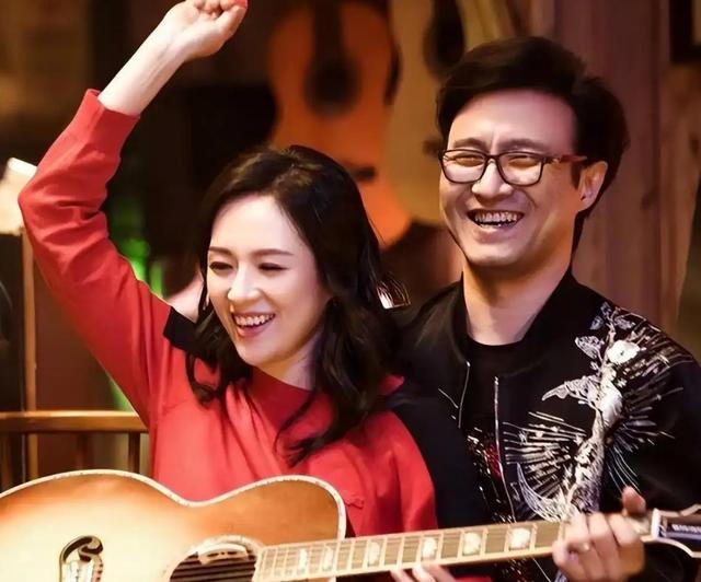 姜还是老的辣	，46岁章子怡再次官宣喜讯，成了汪峰高攀不起的模样