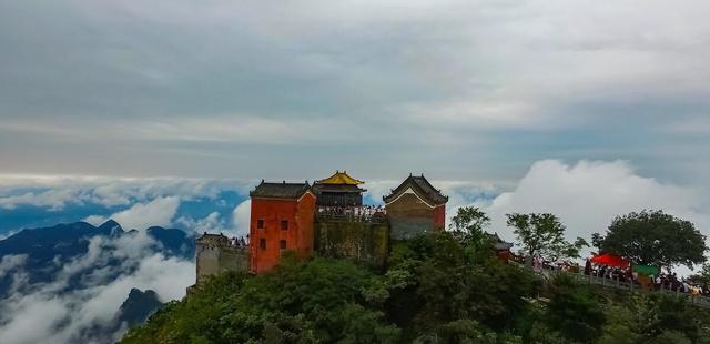 假如有一天可以自由旅行了，推荐你去这8个地方，再忙也要去看看