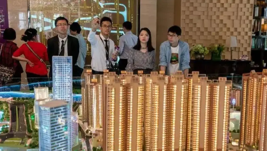 港口事件迎新转机，外交部再表态，看了李泽钜的事情我们想复杂了