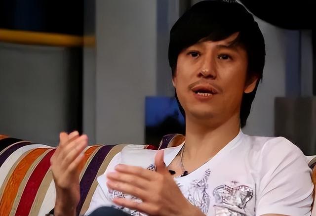 那个连登14次春晚的歌坛巨星，如今家产被拍卖住进养老院？