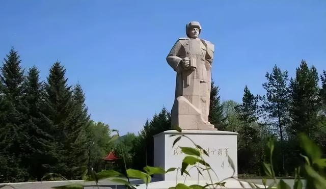 乘着高铁游白山 | 带您踏上一场“铸魂砺志”的红色研学之旅