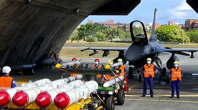 刚宣布对台军售，中方制裁马上就来！30道通牒发往美国财产全收