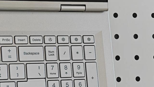 国风电竞来袭 七彩虹将星X16 Pro评测 iGame M16的青春版有多强？