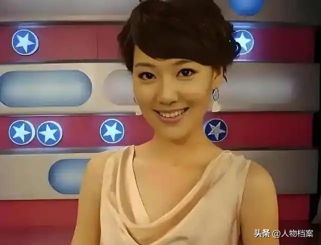 讨好大佬陪睡上位？遭央视“开除”？曾是央视女主持谣言有多离谱