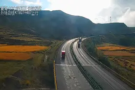 青海部分路段车道封闭施工，请注意避让图片