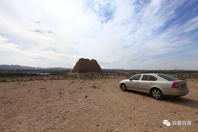 乌海市虽然年轻,但却有国内少见的秦长城,太不起眼让人不敢相信