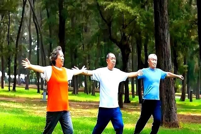 心梗是跑步“跑”出来的？医生：若要想心梗远离，运动注意这2点