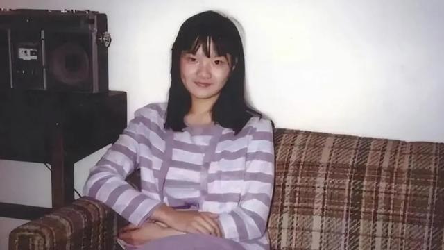 离婚34年后，64岁的洪晃住百平京郊大院，让陈凯歌看了都羡慕