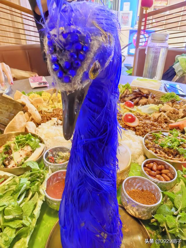 幸福生活不只在于丰衣足食，也在于碧海蓝天