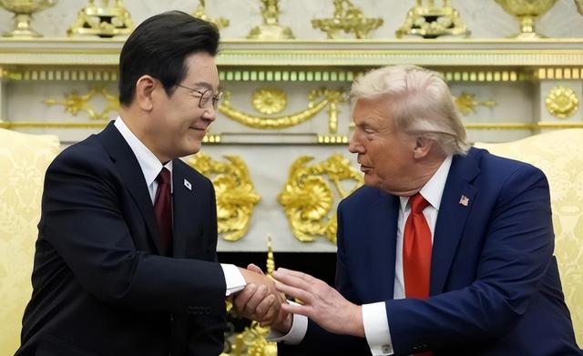特朗普称不介意重新谈判美韩贸易协议