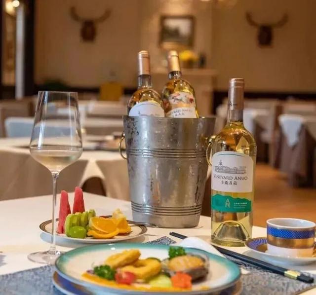 山东这座宝藏小城，坐拥中国四大名楼之一！苏轼、秦始皇都为它打call！