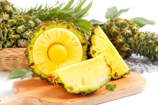 吃菠萝会胖吗？关键看这2点！适量吃不发胖，做错了才容易长肉