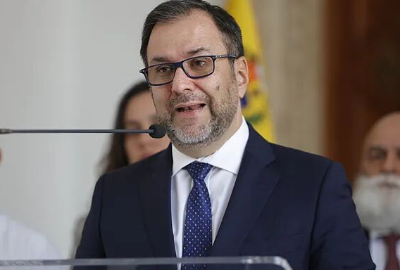 明抢5000万桶石油后，特朗普转头才发现：中国连一桶都不肯买了