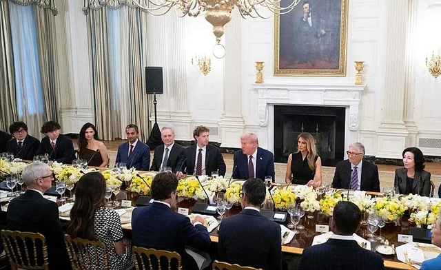 欧洲陷“云端”困局！美巨头掌控60%市场，单一故障引数十亿损失