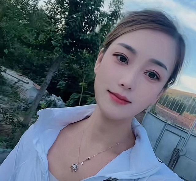 传安徽“女神”卡友王迪去世，仅37岁，友人称缘由，名下三辆德龙