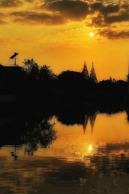 发张你手机里最美的夕阳照可以吗