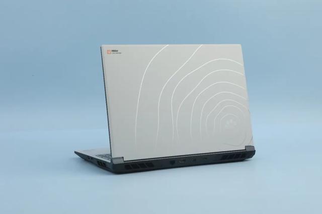 “喵”趣横生——加持DLSS 4的COLORFIRE MEOW R16 Pro游戏本有多强？