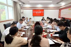 【史志编修】巴中阿坝及蓬安县宣汉县乡城县积极推进扶贫志编纂工作图片