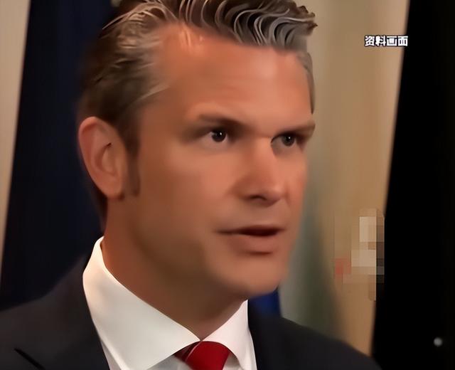 高市遭背刺？中日军机对峙后，美翻珍珠港旧账，逼日拿5500亿投资