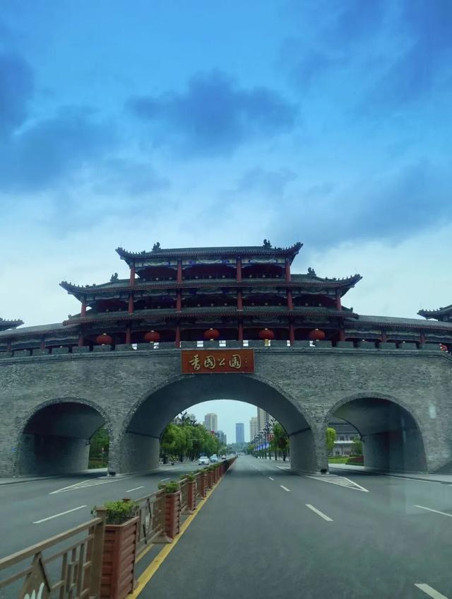 自驾2小时直达冷门小城，石刻举世闻名！美食超绝狂炫不腻！