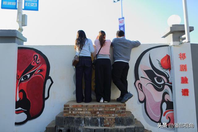 换个角度看永州体育场，这里已成为体育中心，文化中心和欢乐中心