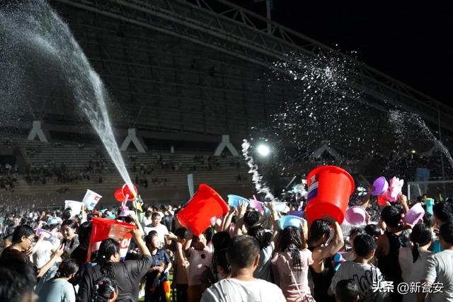 社区飙艺、泼水蹦迪！瓮安这场夏夜盛宴太燃啦