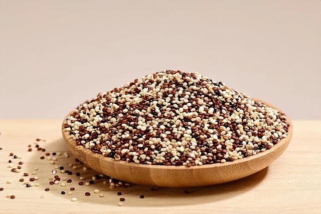 老中医说了800遍，糖尿病人一定要适当多吃，牢记5点饮食建议