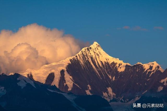 信仰与挑战的悲剧：17人殒命神山，留给后世一个永久禁令