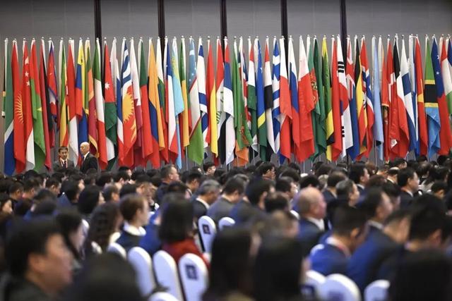 乌镇峰会启幕：世界互联网商会如何引领数智新航向？